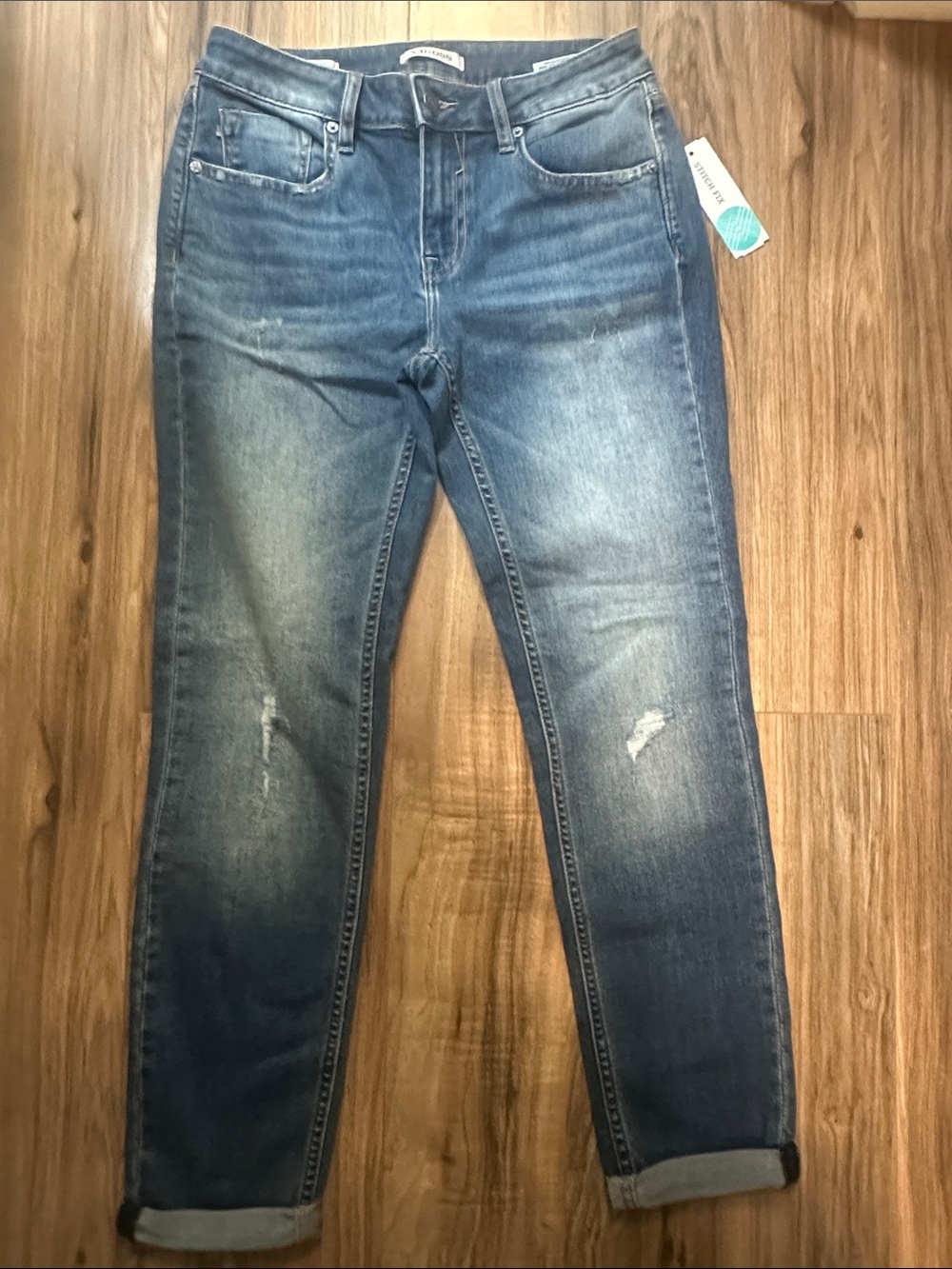 Vigoss Elaine Girlfriend distressed jean size 6